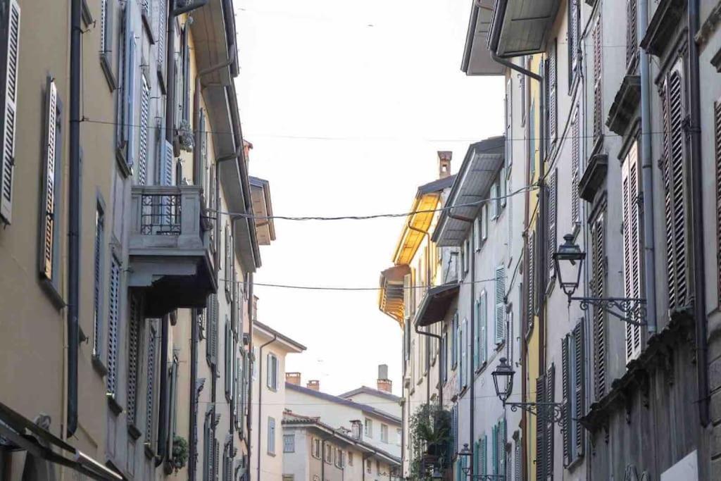 Apartment 5 Stelle Bergamo