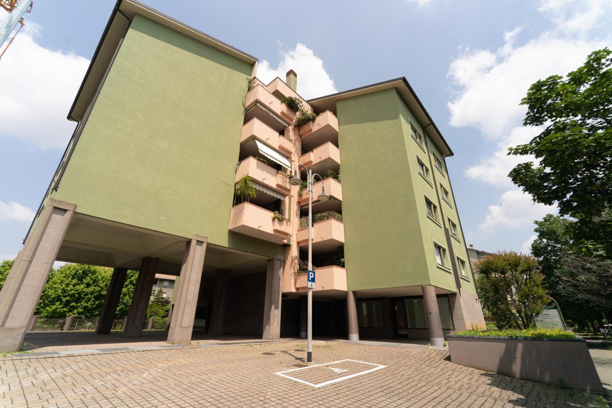 Oasis Luxury - A.c/terrace/2bedrooms * Bergamo