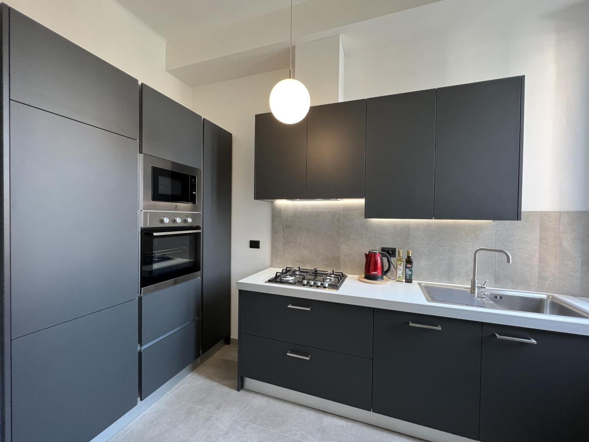 Casa Redona - Nuovo Elegante Loft Free Wifi 4 Pax *