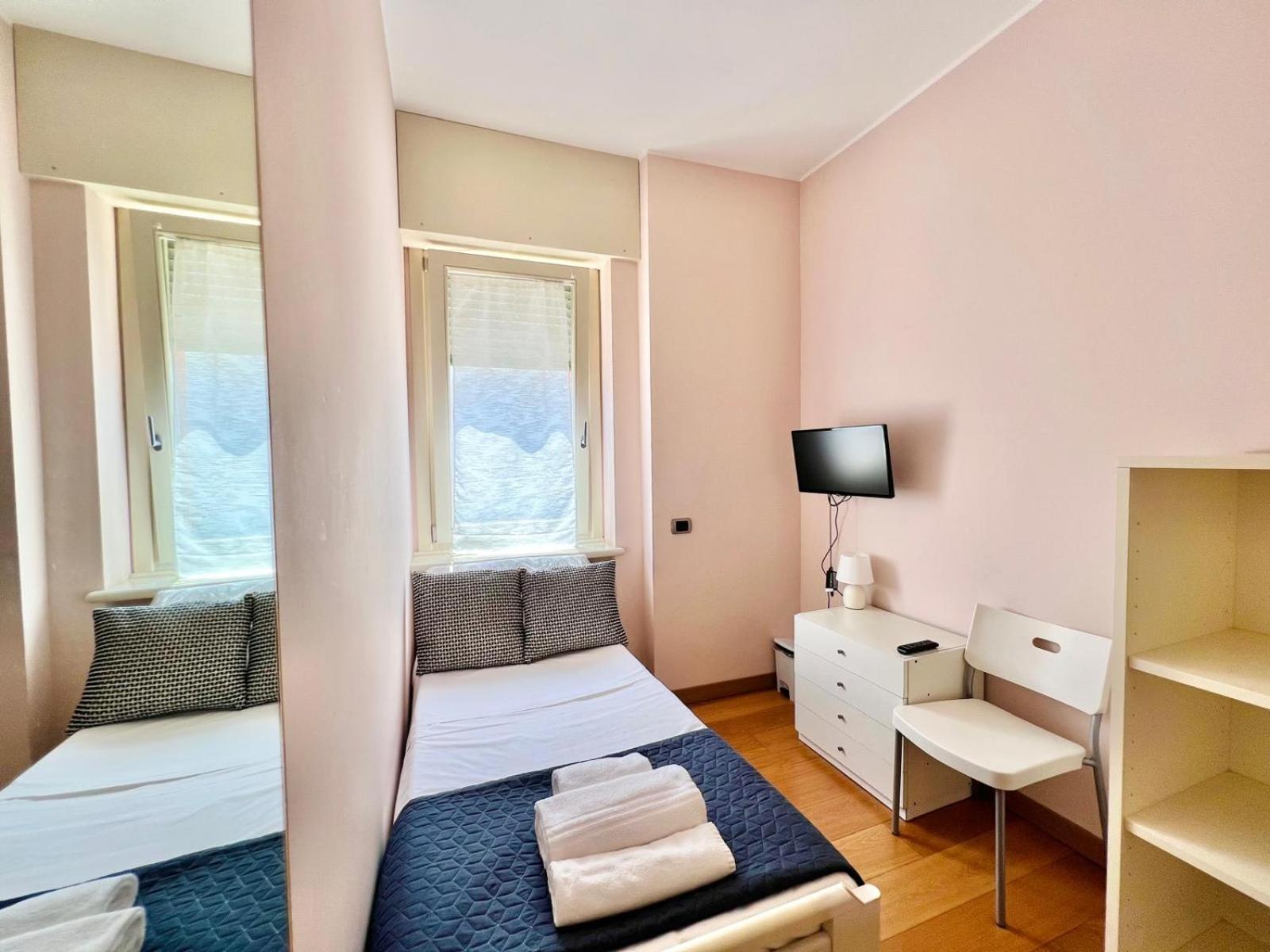 Bergamoinhouse Airport Guest house *