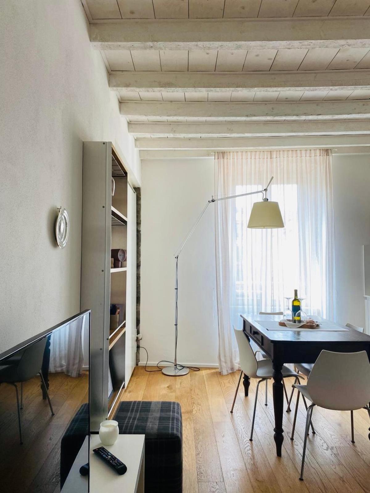La Casina Di Alessia Apartment *