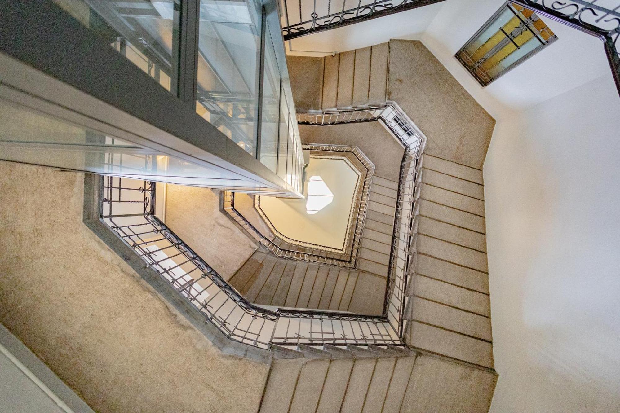 Apartment 23