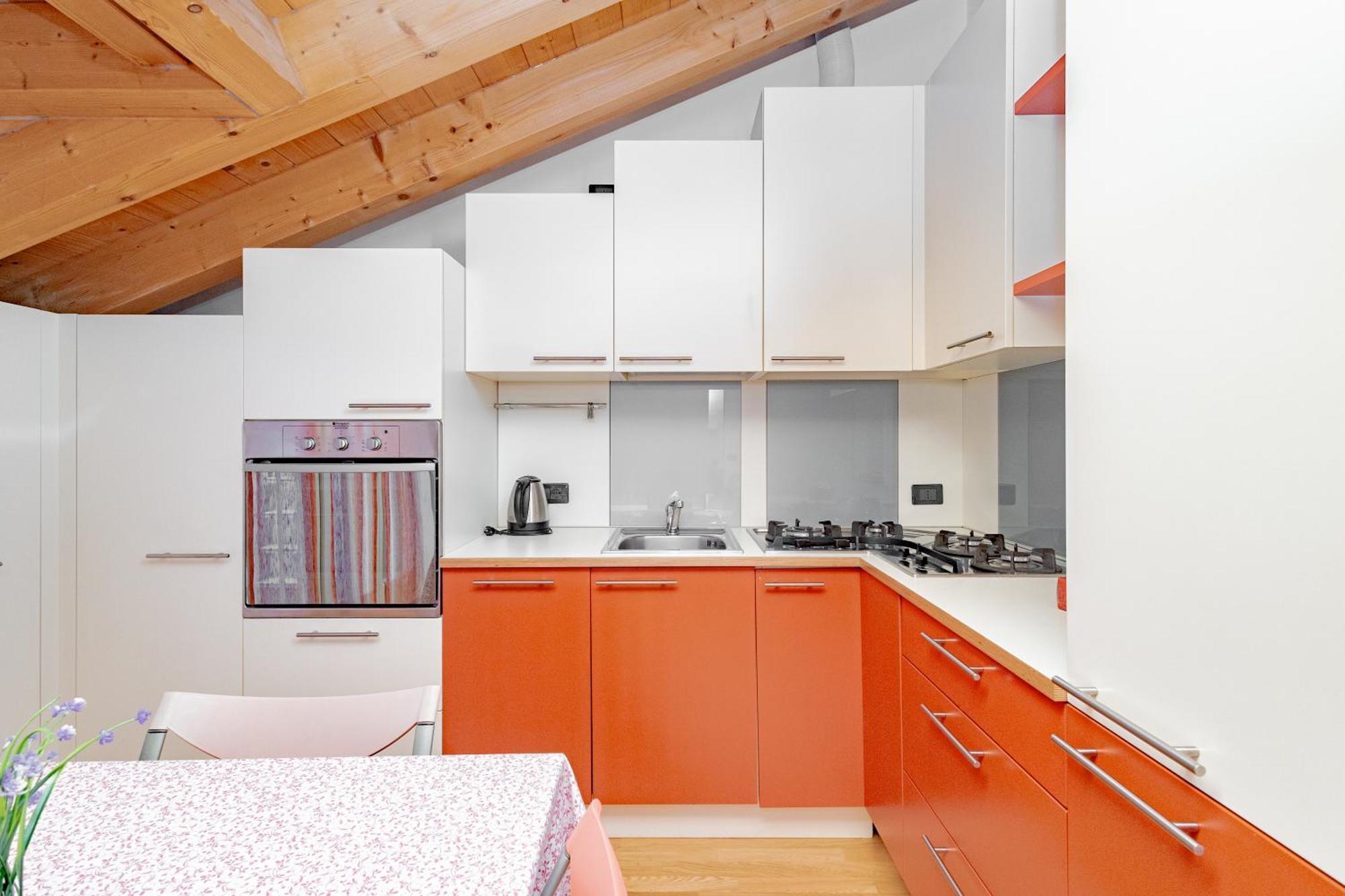 23 Apartment
