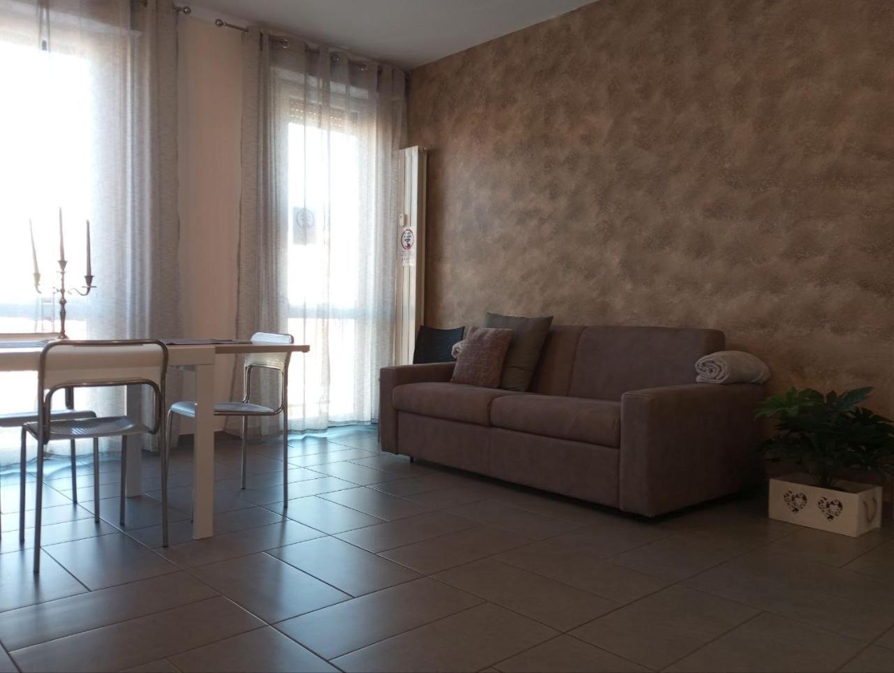 Apartment Sleep & Fly Bgy Airport-station-center *