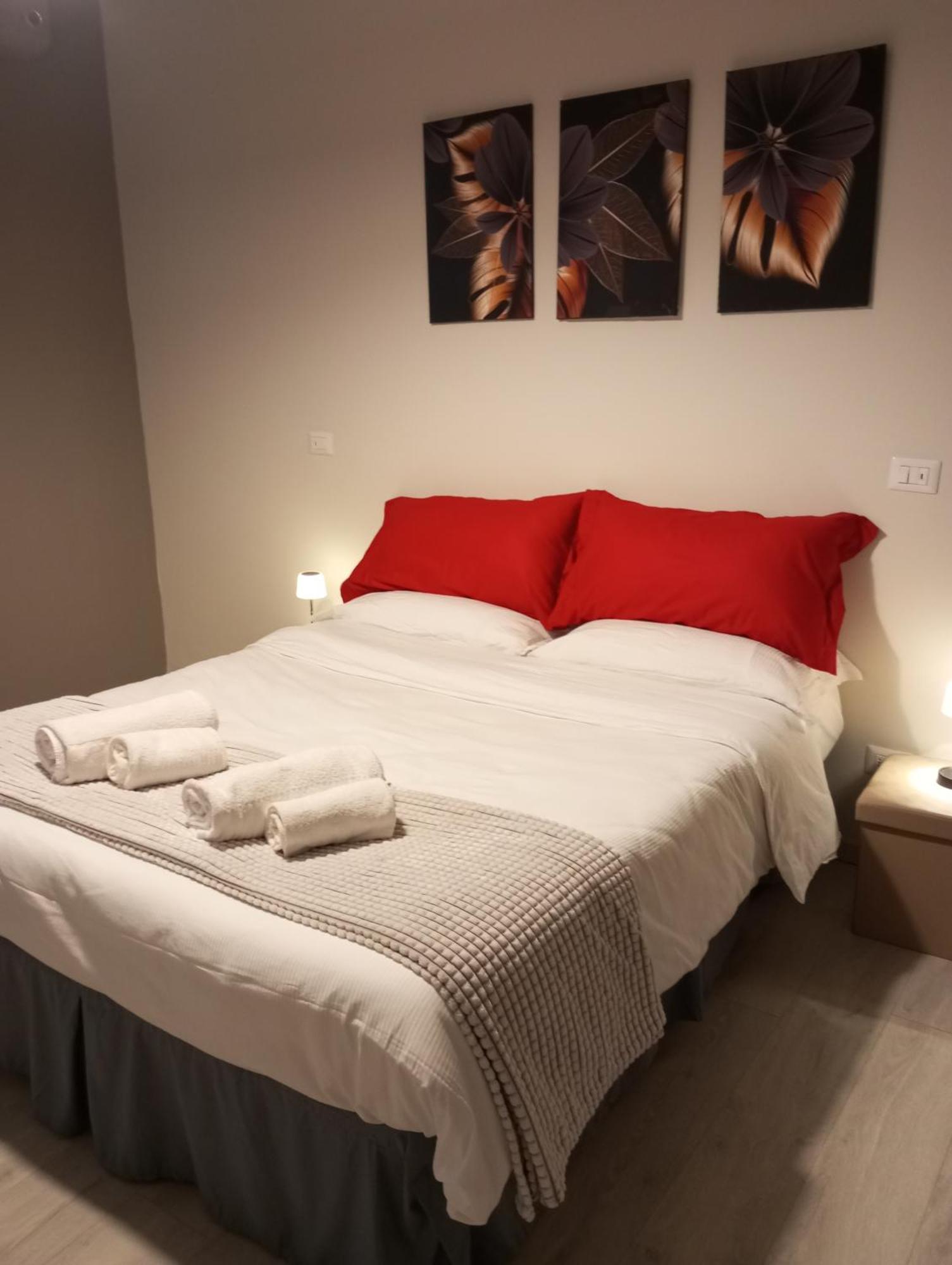 Sleep & Fly Bgy Airport-station-center Apartment
