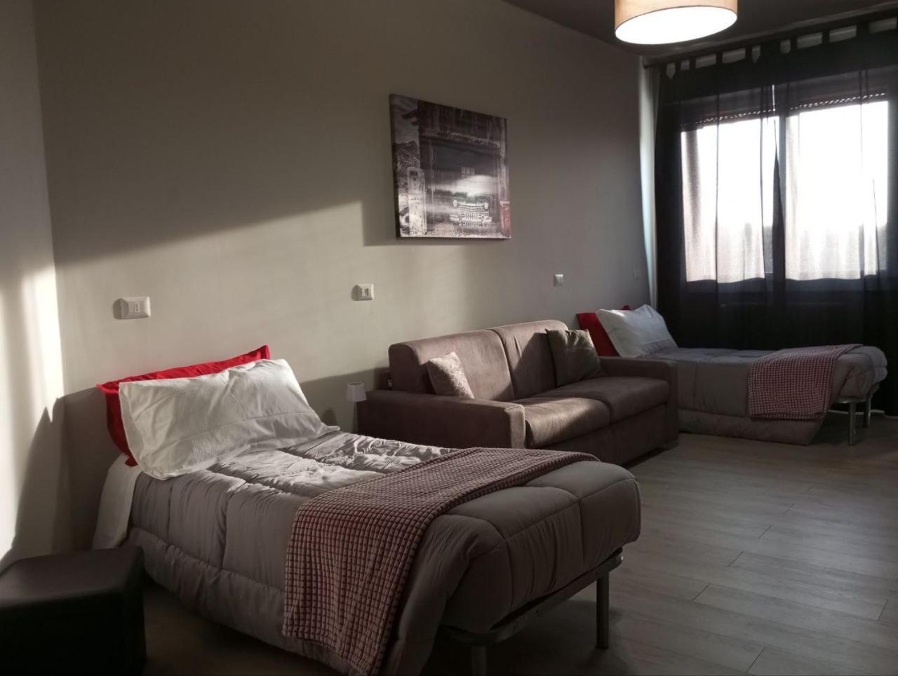 Apartment Sleep & Fly Bgy Airport-station-center