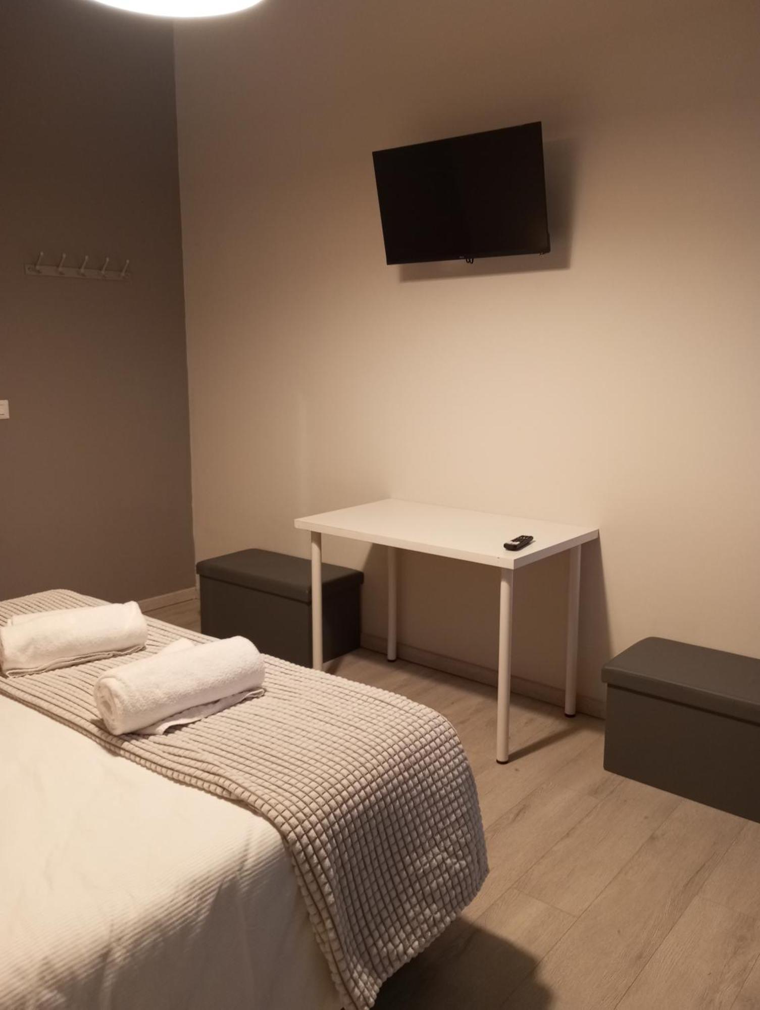 Sleep & Fly Bgy Airport-station-center *