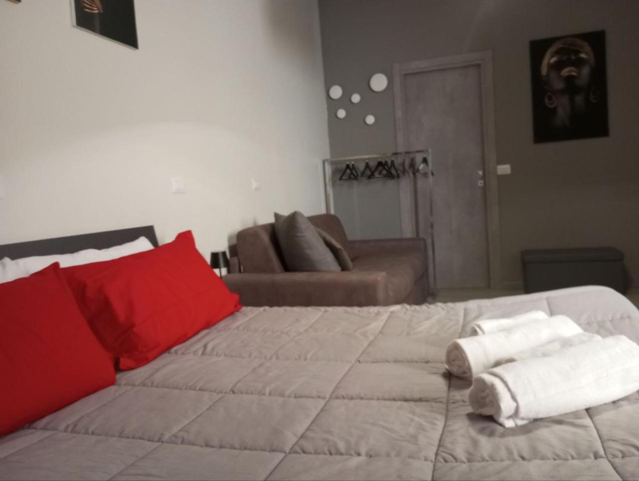 Apartment Sleep & Fly Bgy Airport-station-center *