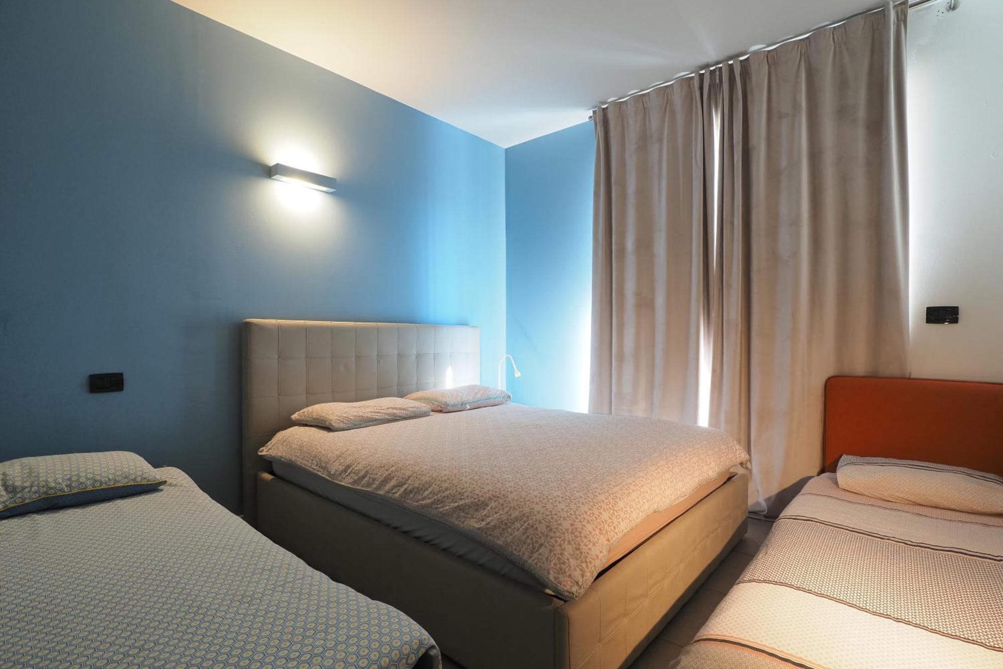 Center - Modern Flat With Free Parking And Wifi - A Huoneisto *