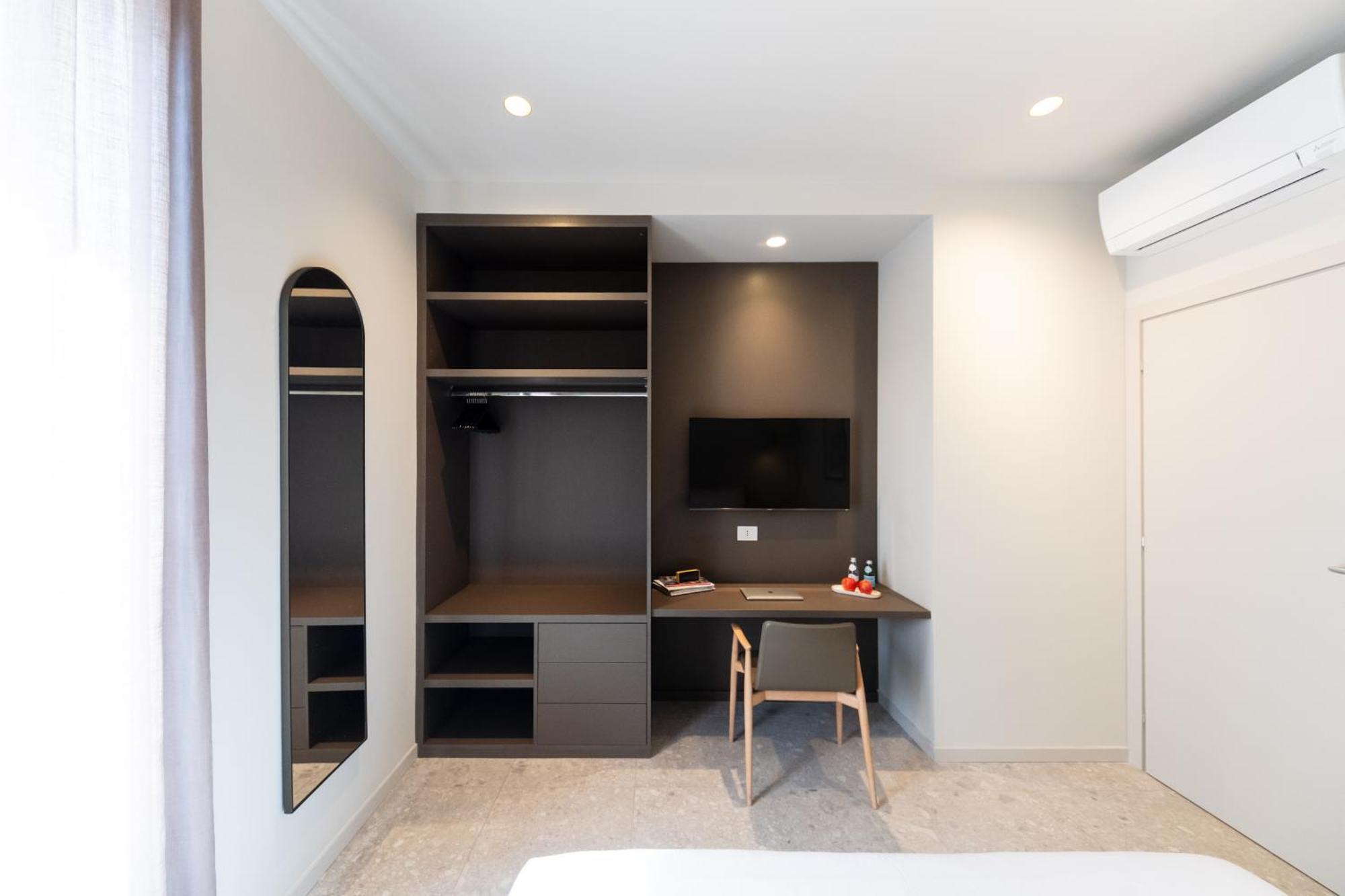 Rego - Boutique With Some Off-site In A Charming Historic District Close To Upper Town Bergamo