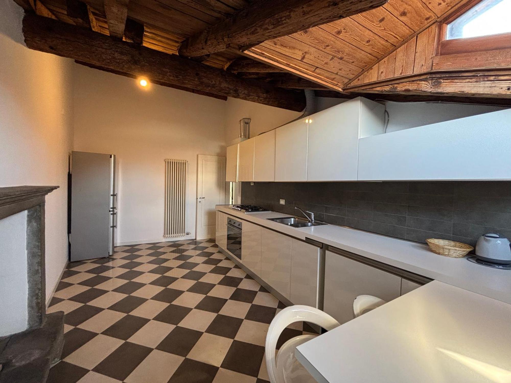 Căn hộ Loft Mansardato Sullo Skyline Di