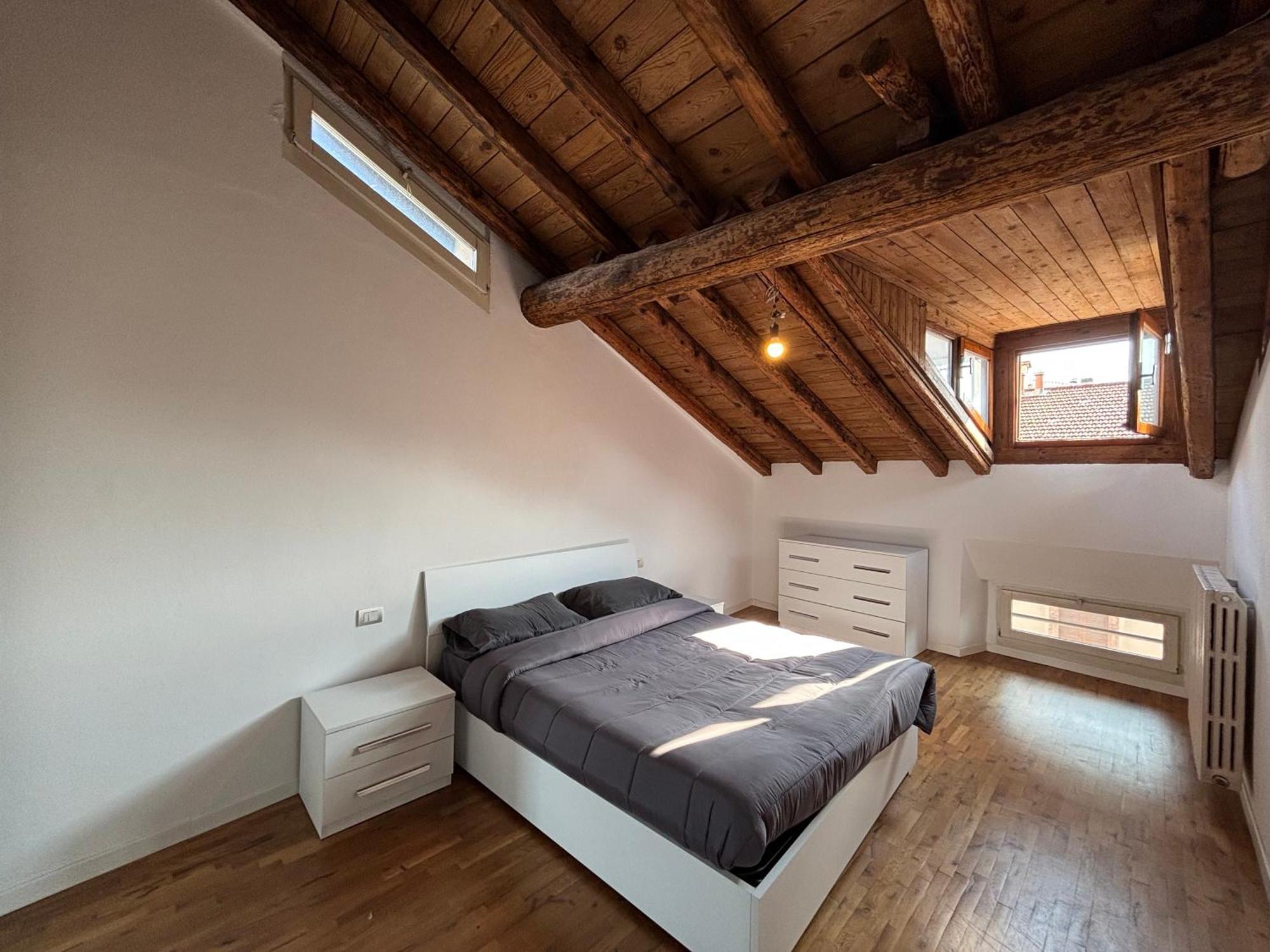 Loft Mansardato Sullo Skyline Di