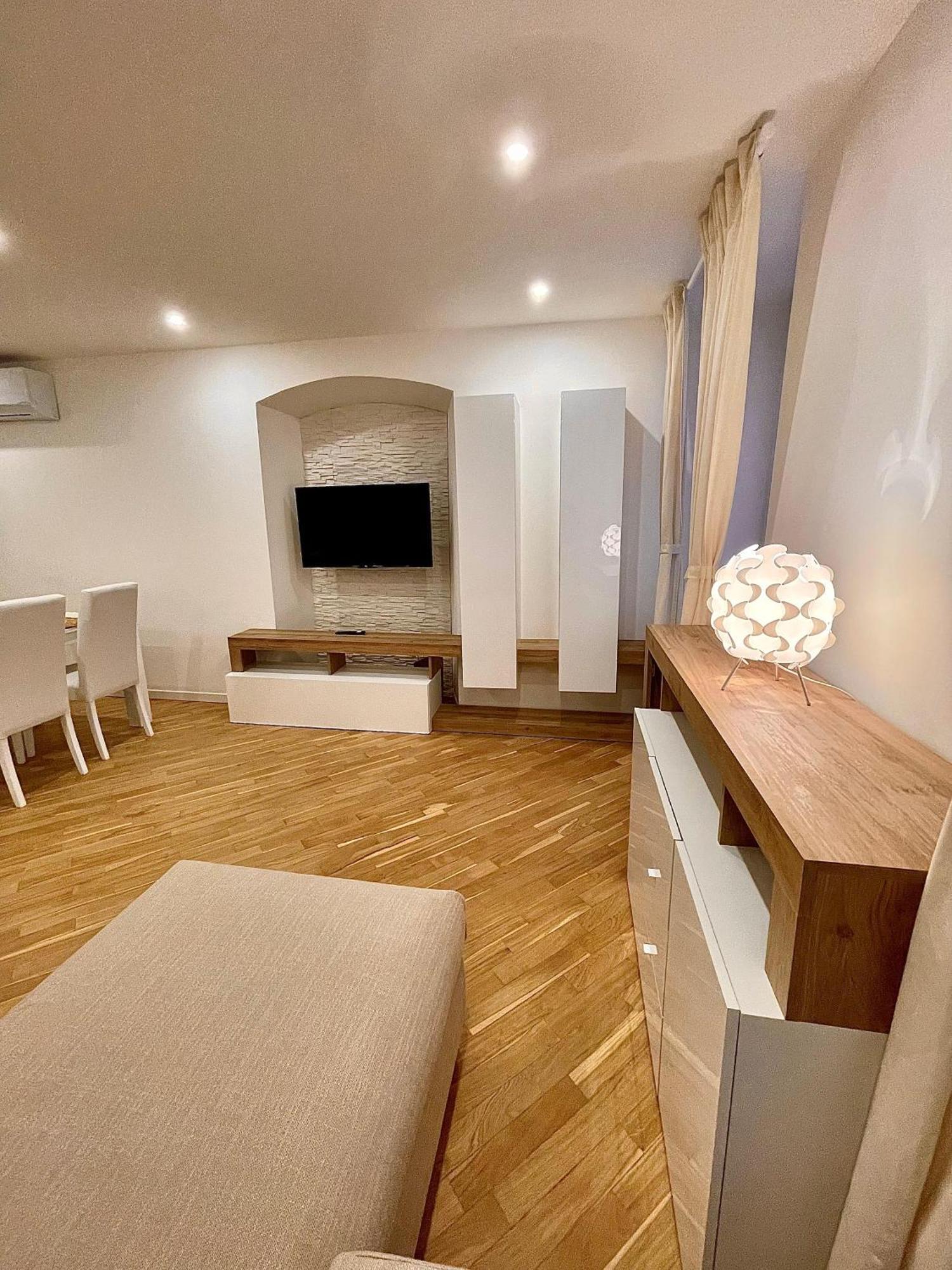 The Three Bs - House * Bergamo