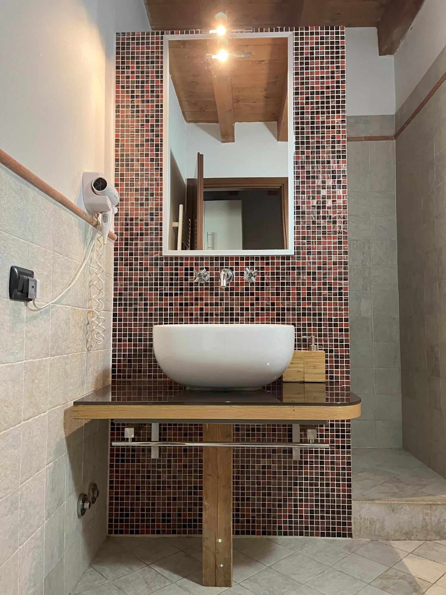 Cozy Flat + Parking Close To Center/airport Apartment