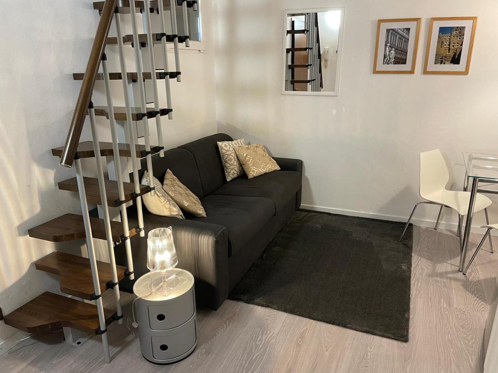 Accademia Lovers Apartment