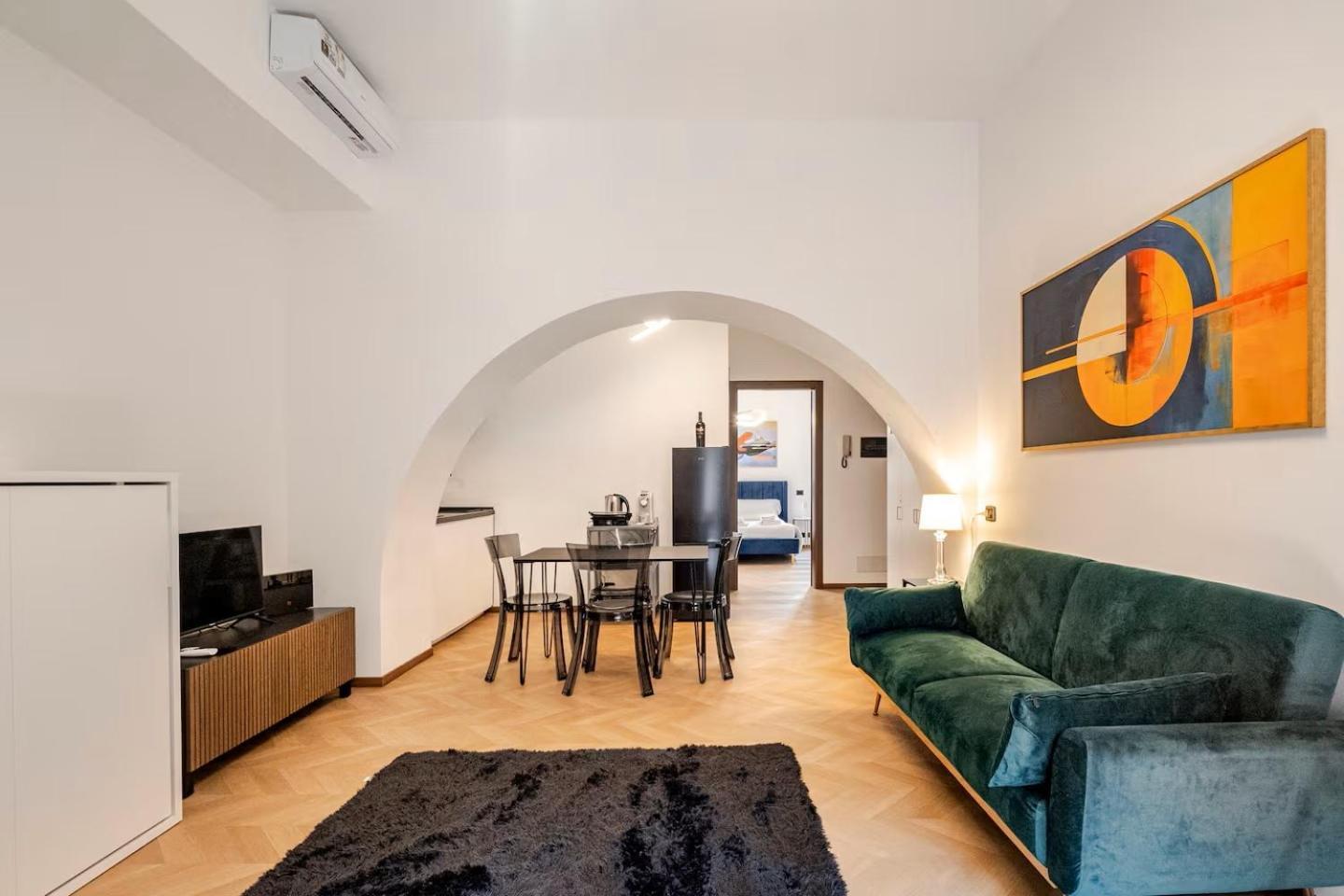 Italian Essence - Center Apartment *