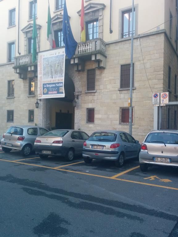 Aamiaismajoitus Corallo Donizetti 2*