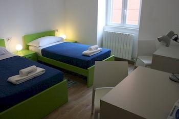 Center 2 Guest house