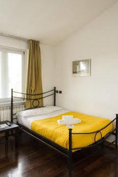 Center Moroni Hotel *