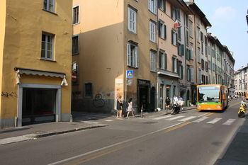 Hotel Center Piazza Pontida *
