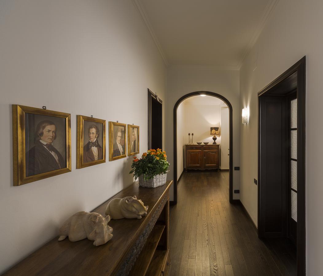 Rota's House Bed & Breakfast