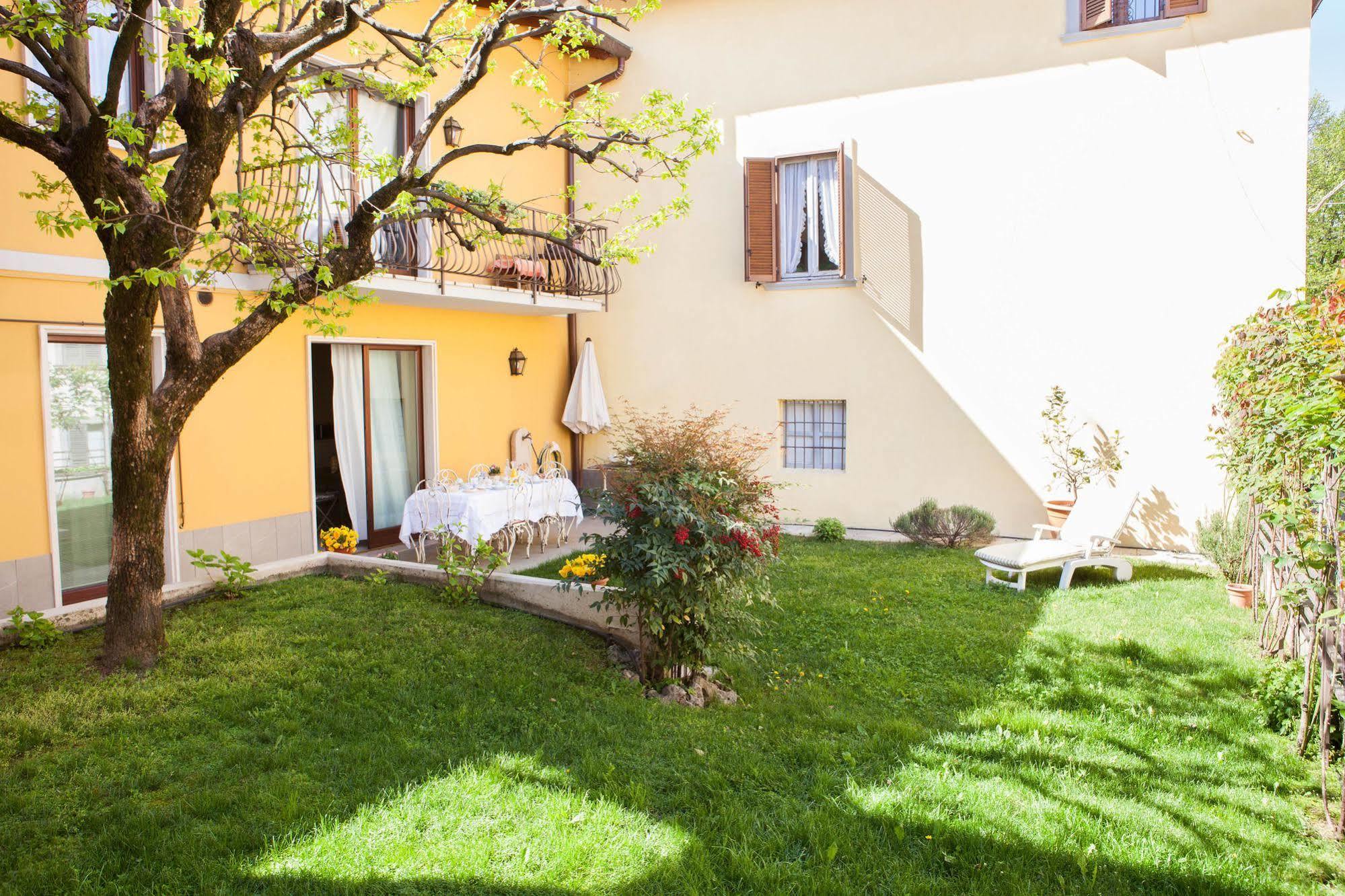 Botton D'oro Pelabrocco Bed & Breakfast 2*