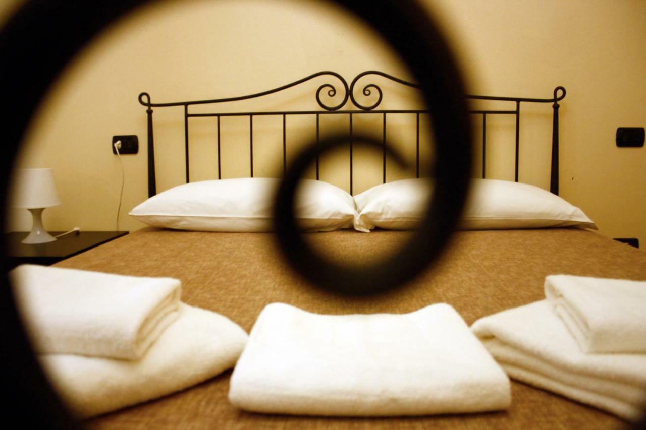 Guest house Let's Guest Academy