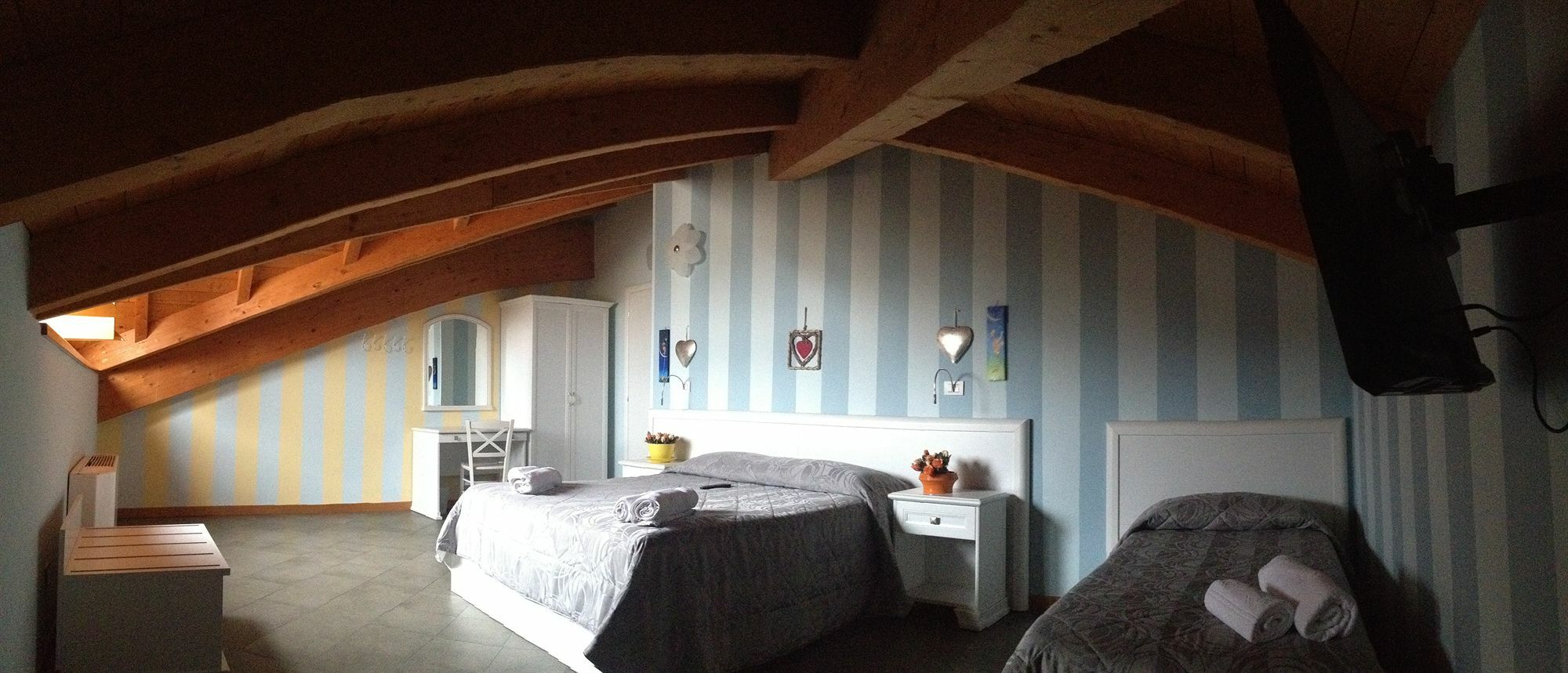 Hotel Infinita 2*